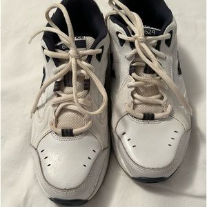 Men’s 8.5 New Balance Tennis Shoes